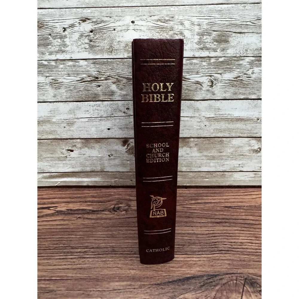 Holy Bible‎ NAB School & Church Edition Catholic Burgundy Red Gold